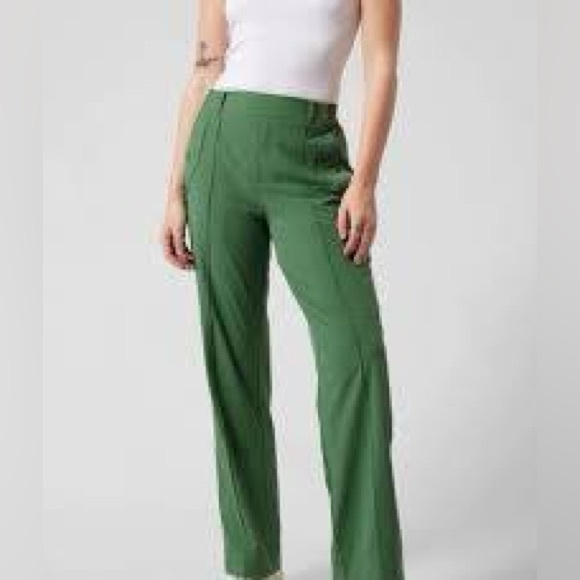 Athleta Vienna Cargo Pant Green SZ 8 - Picture 1 of 2